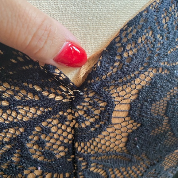 ModCloth XL Peplum Lace top Black and Tan Illusion blouse - Picture 4 of 5